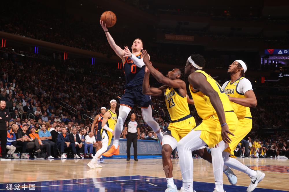 相比之下 相比之下