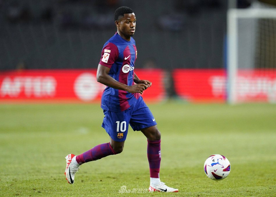 续写一篇专 续写一篇专