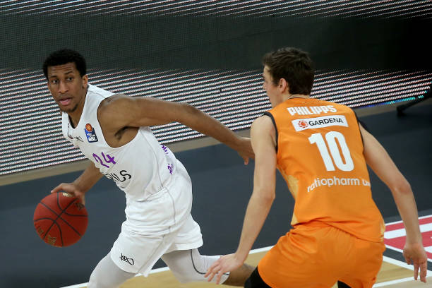 瓦伦西亚 瓦伦西亚